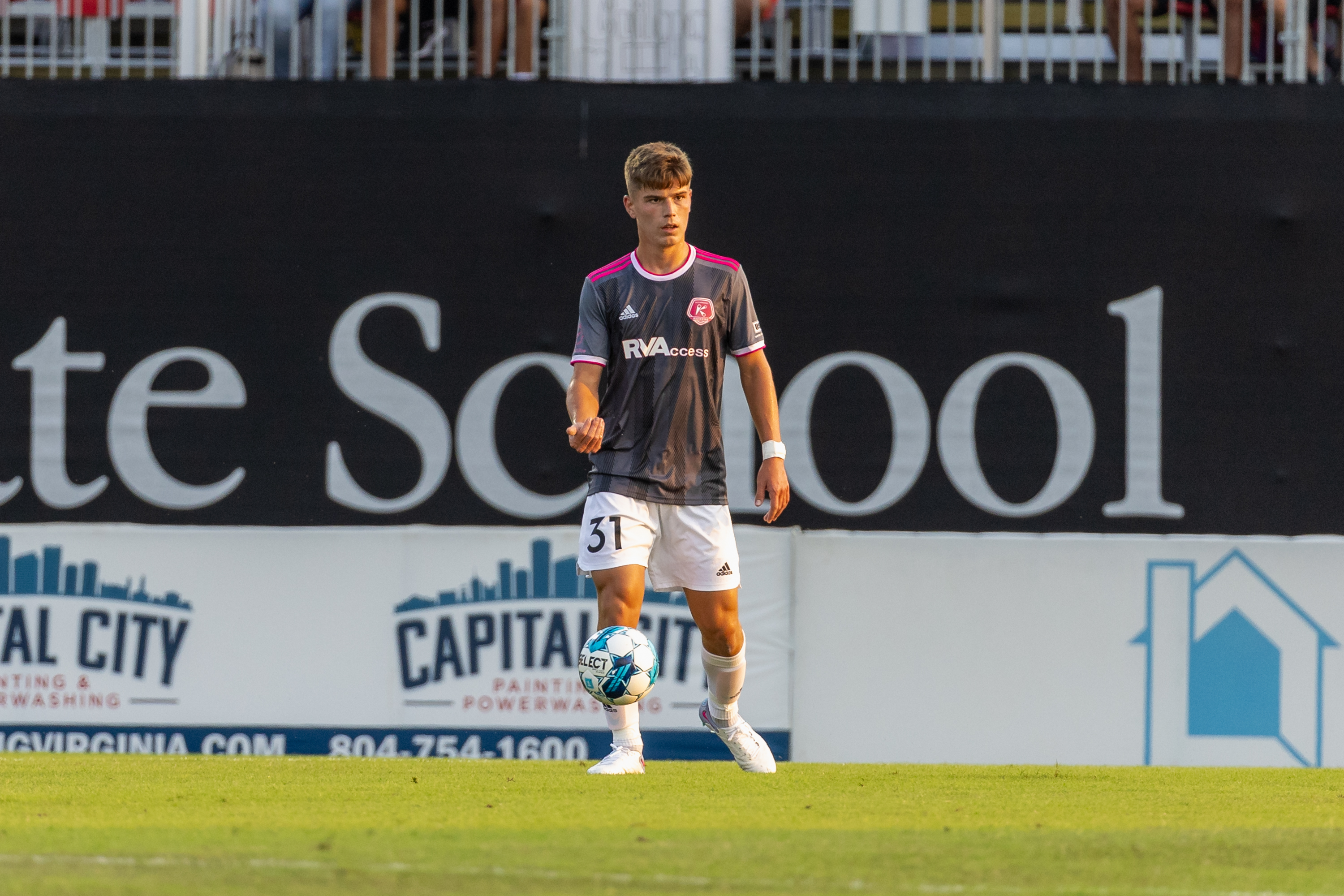 Otavio playing football